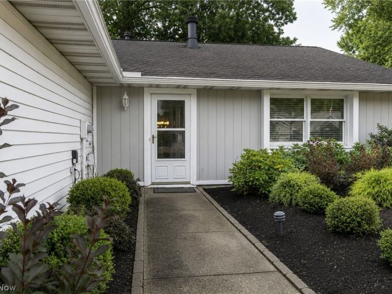 38158 Strumbly Place, Willoughby, OH 44094 Photo 4