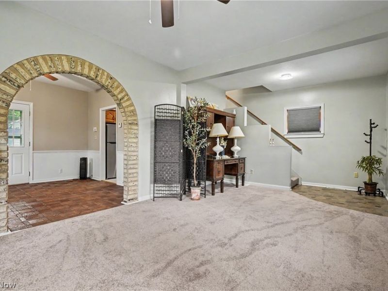 176 S Johnson Road, Sebring, OH 44672 Photo 4