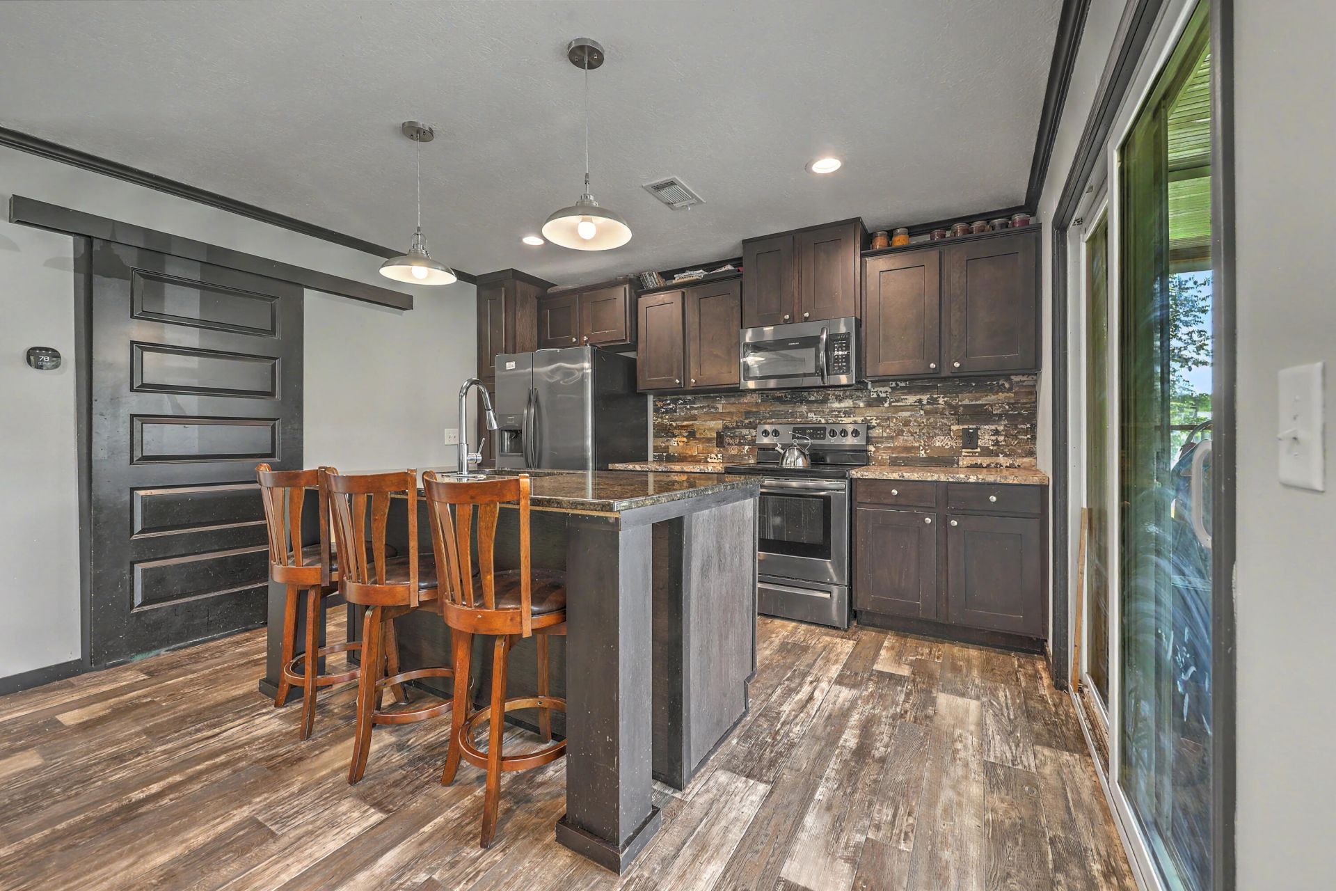 654 Second Texas Road Photo 10