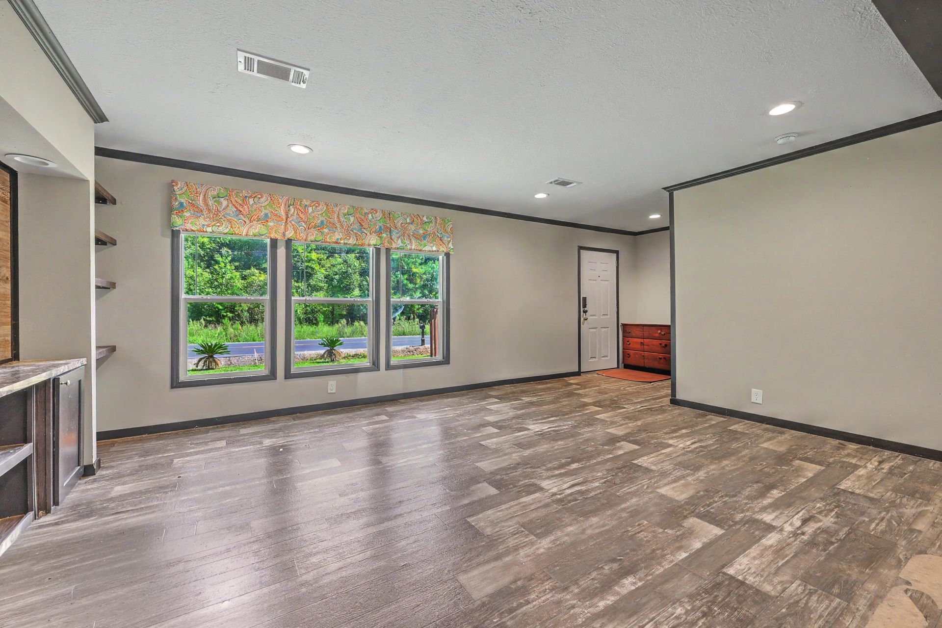 654 Second Texas Road Photo 14