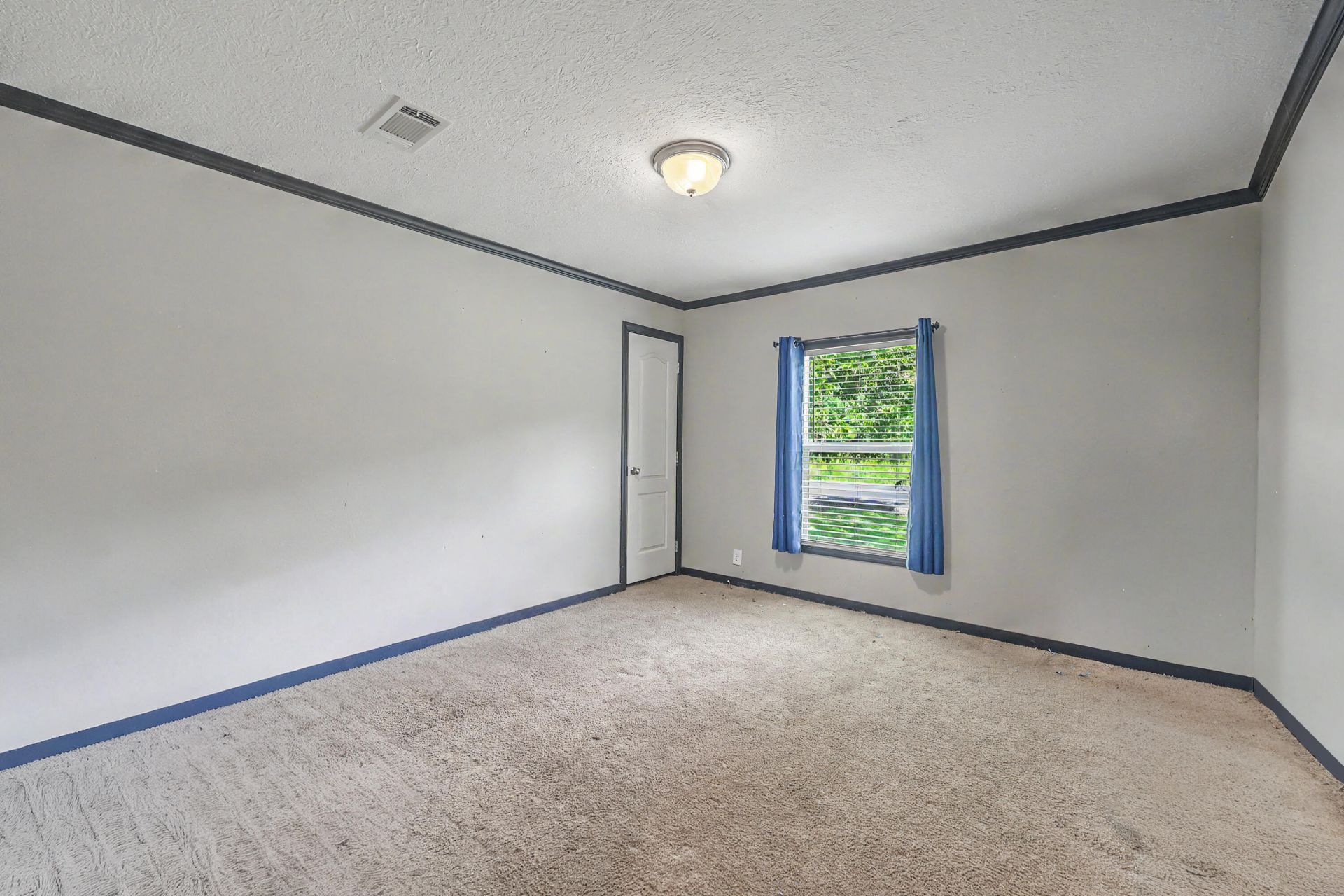 654 Second Texas Road Photo 16
