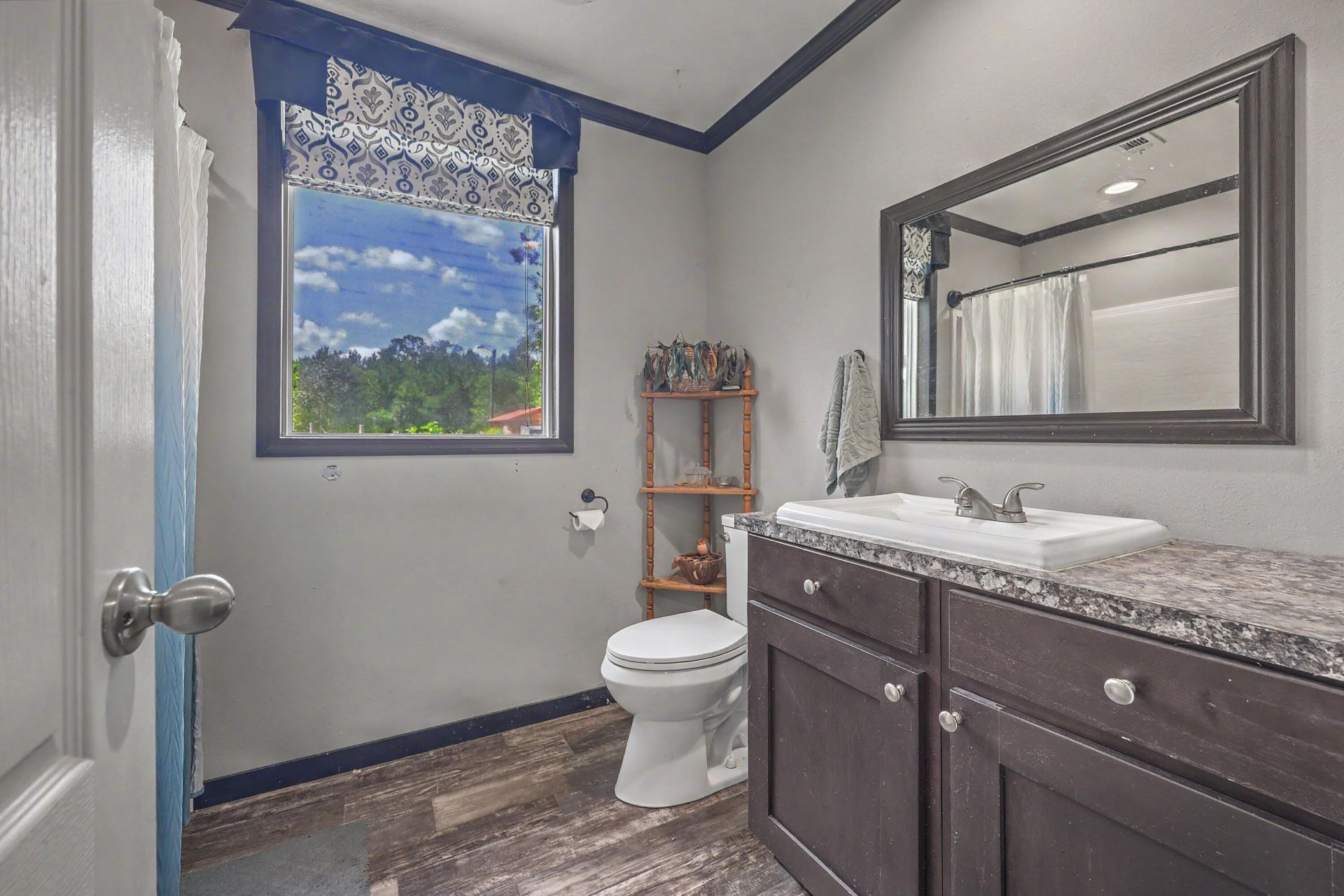 654 Second Texas Road Photo 18