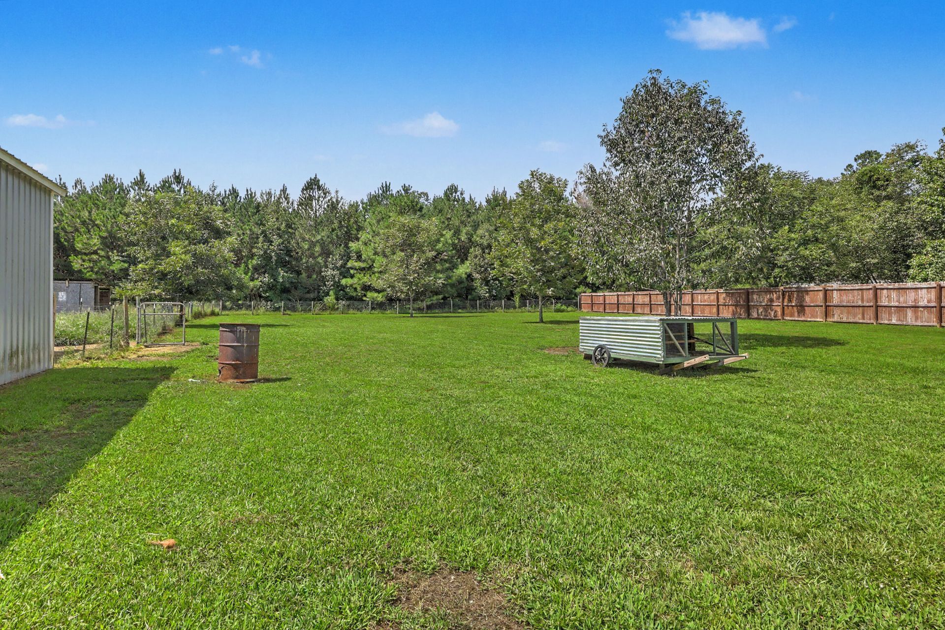 654 Second Texas Road Photo 32