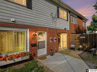 2543 S 3 Plaza, Omaha, NE 68108