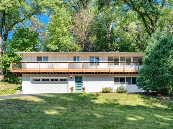 1801 Valley Curve Road , Mendota Heights, MN 55118