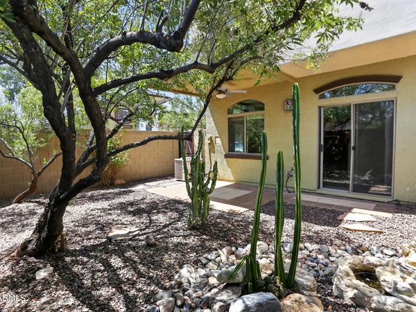 2725 E Mine Creek Road, Unit 1025, Phoenix, AZ 85024