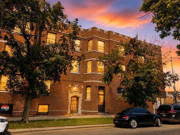 1646 W Albion Avenue , Unit 2, Chicago, IL 60626