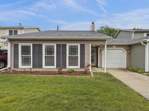 376 Thorncliffe Drive , Glendale Heights, IL 60139