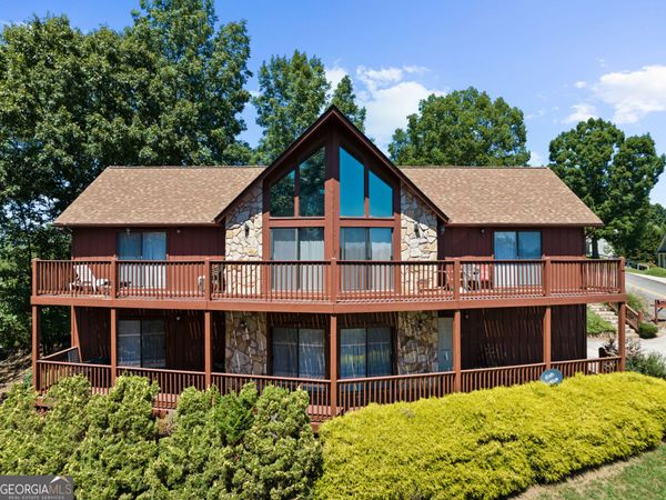 567 Mountain Top, Blairesville, GA 30512