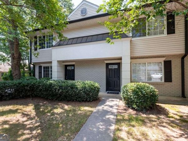 6940 Roswell Road, Unit B3, Sandy Springs, GA 30328