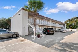 2204 Perrin Dr. photo 4