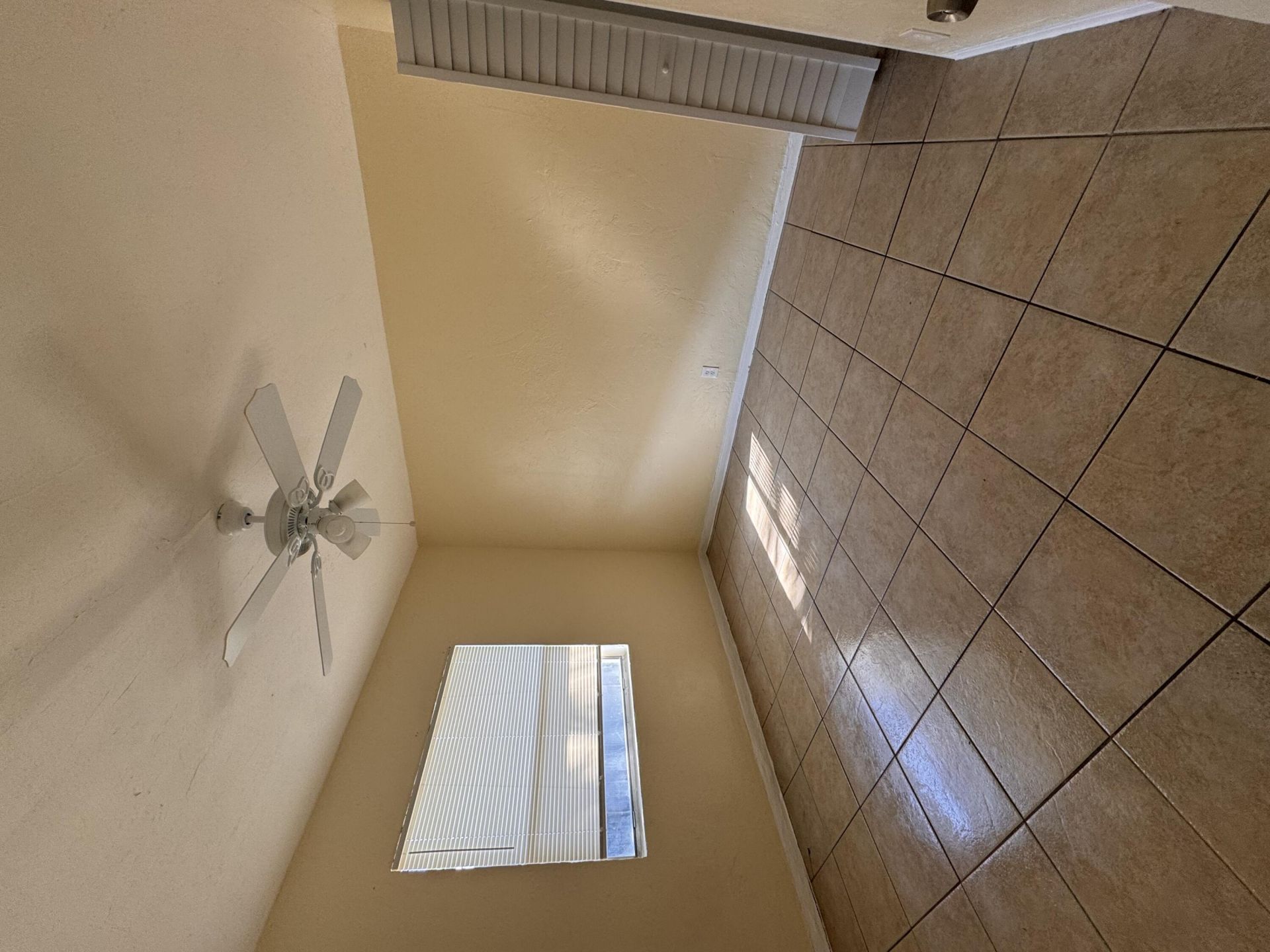 825 NW 10th Terrace, Unit 13, Fort Lauderdale, FL 33311 Photo