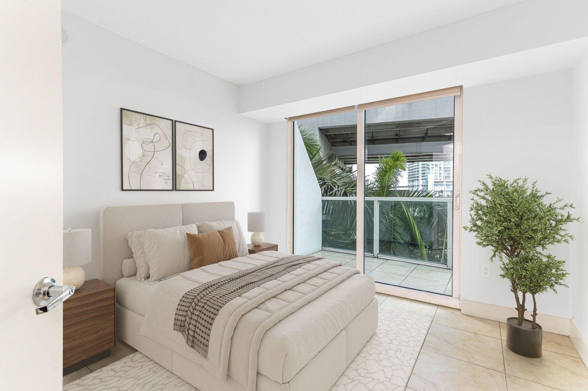 41 SE 5th Street, Unit #417, Miami, FL 33131 Photo