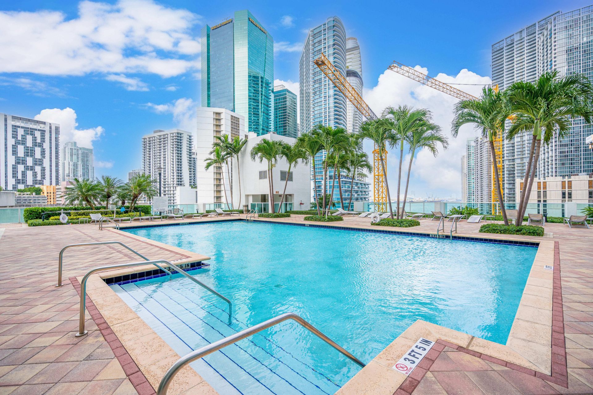 41 SE 5th Street, Unit #417, Miami, FL 33131 Photo