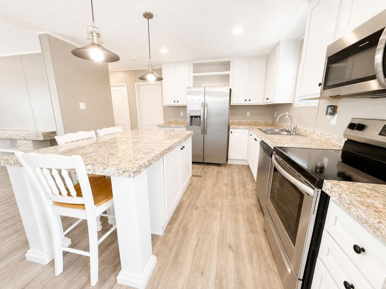 1121 Orange Loop, Okeechobee, FL 34974 Photo