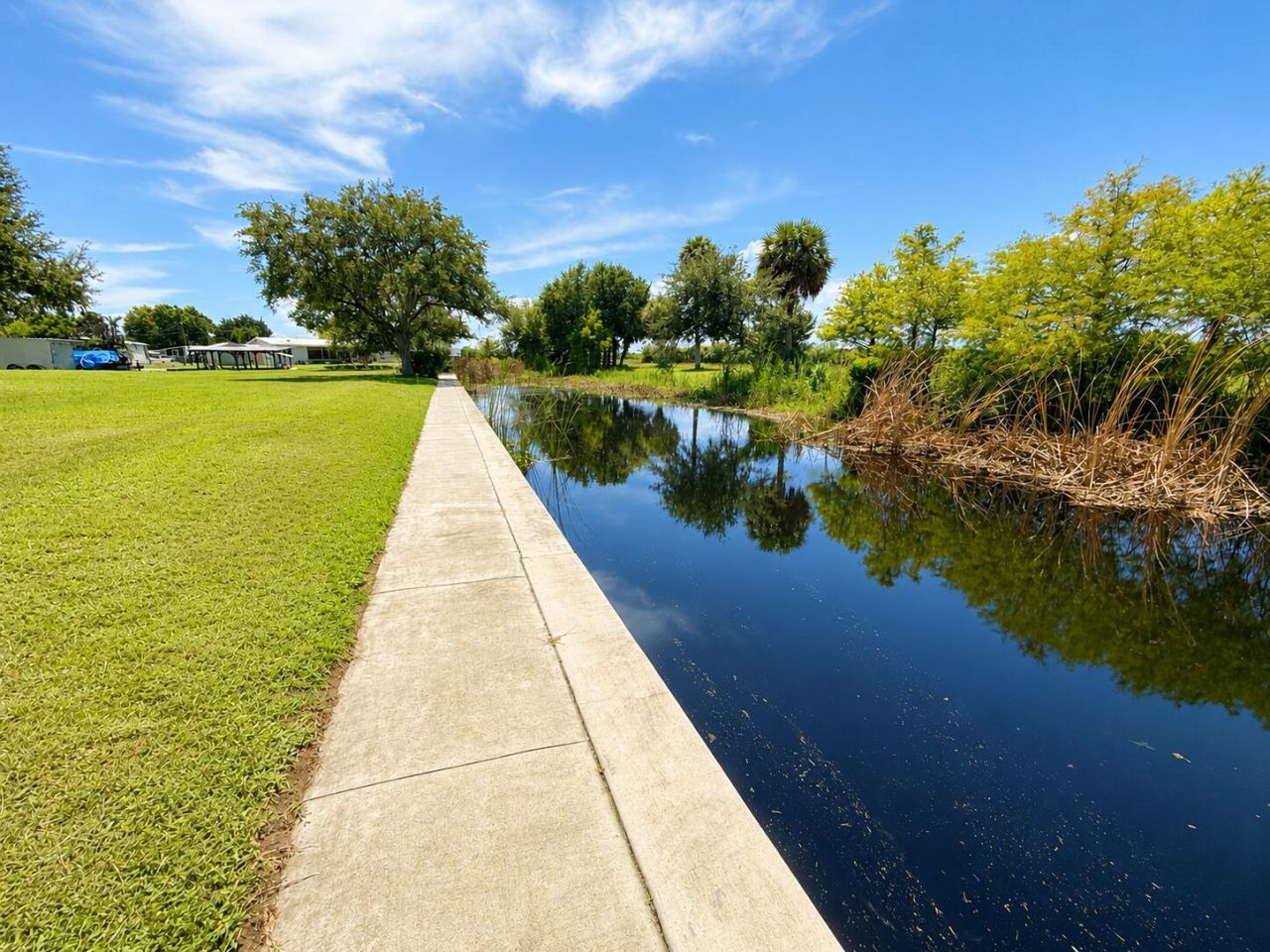 1121 Orange Loop, Okeechobee, FL 34974 Photo