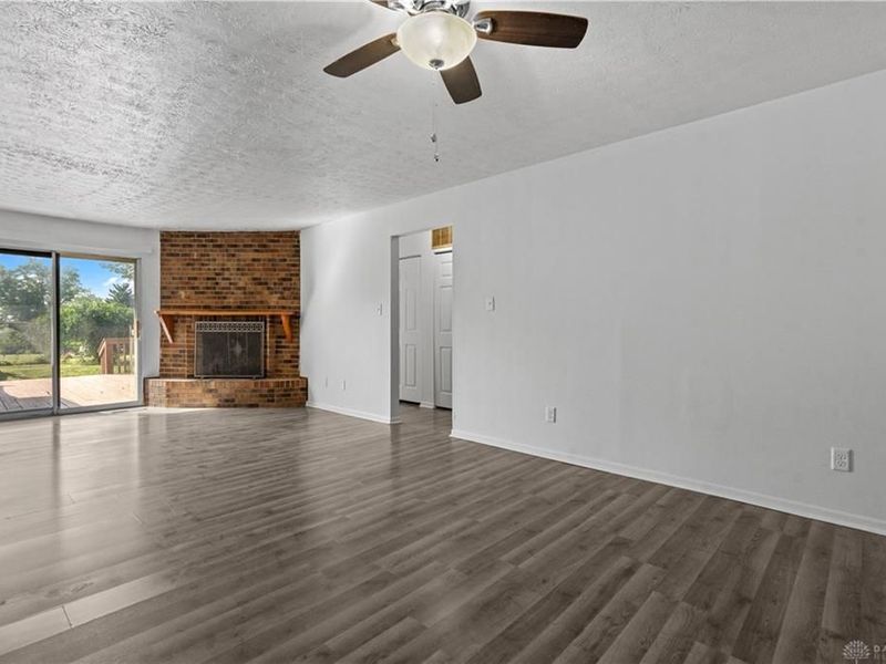 27 Highridge Court, Franklin, OH 45005 Photo 5