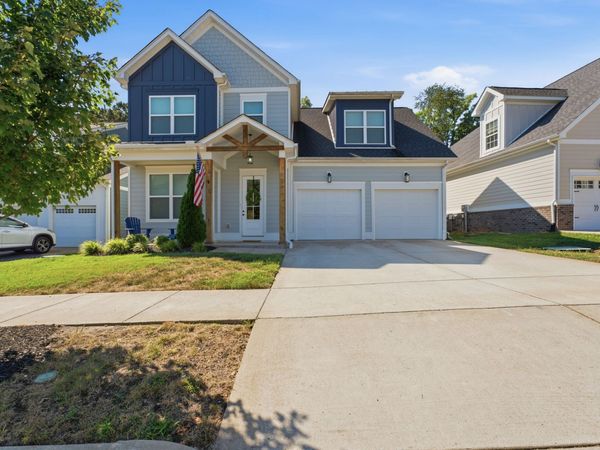 186 Daniel St , Pleasant View, TN 37146