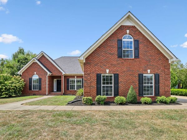 1209 Paramount Dr , Rockvale, TN 37153