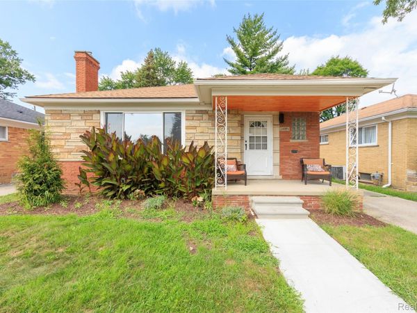 24091 Eastwood Street , Oak Park, Mi 48237