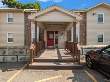 5060 Harbor Oak Drive , Unit 49, Waterford Township, Mi 48329