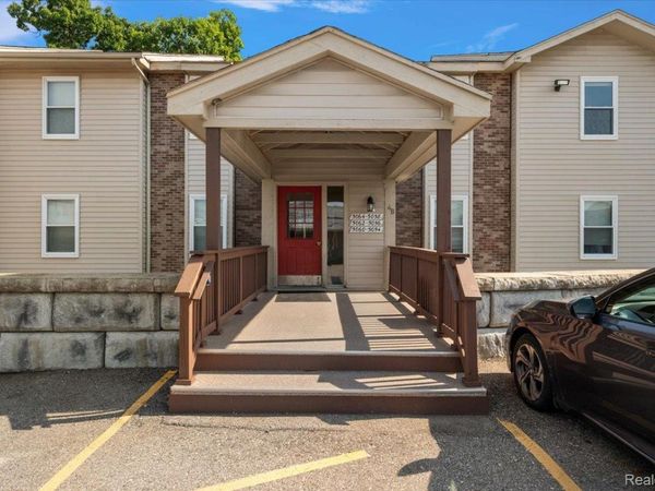 5060 Harbor Oak Drive , Unit 49, Waterford Township, Mi 48329