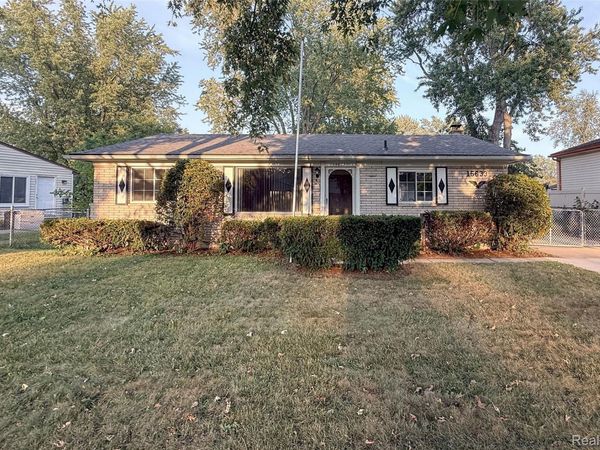 15633 Harriet Street , Romulus, Mi 48174