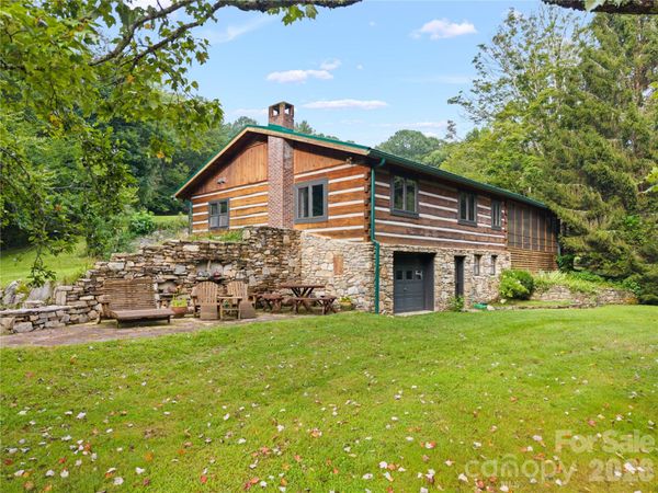 1061 Indian Trail Road , Mars Hill, NC 28754