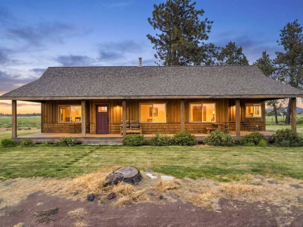 68912 Holmes Road, Sisters, OR 97759