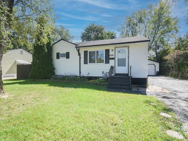2816 Osage Circle , Waukegan, IL 60087