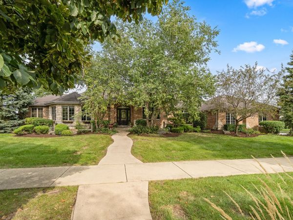 12991 Mayfair Drive , Lemont, IL 60439