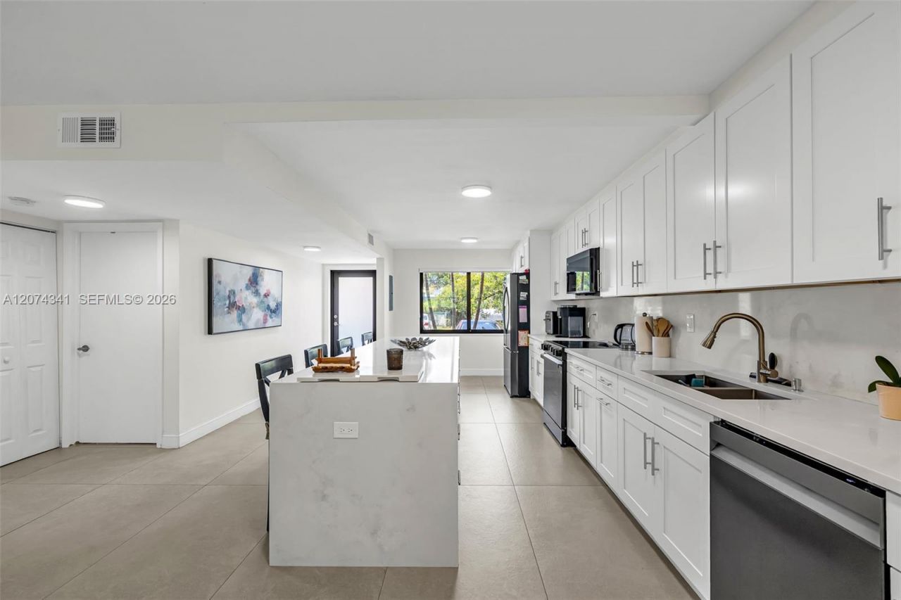 2606 NW 104th Ave , Unit 102, Sunrise, FL 33322 Photo