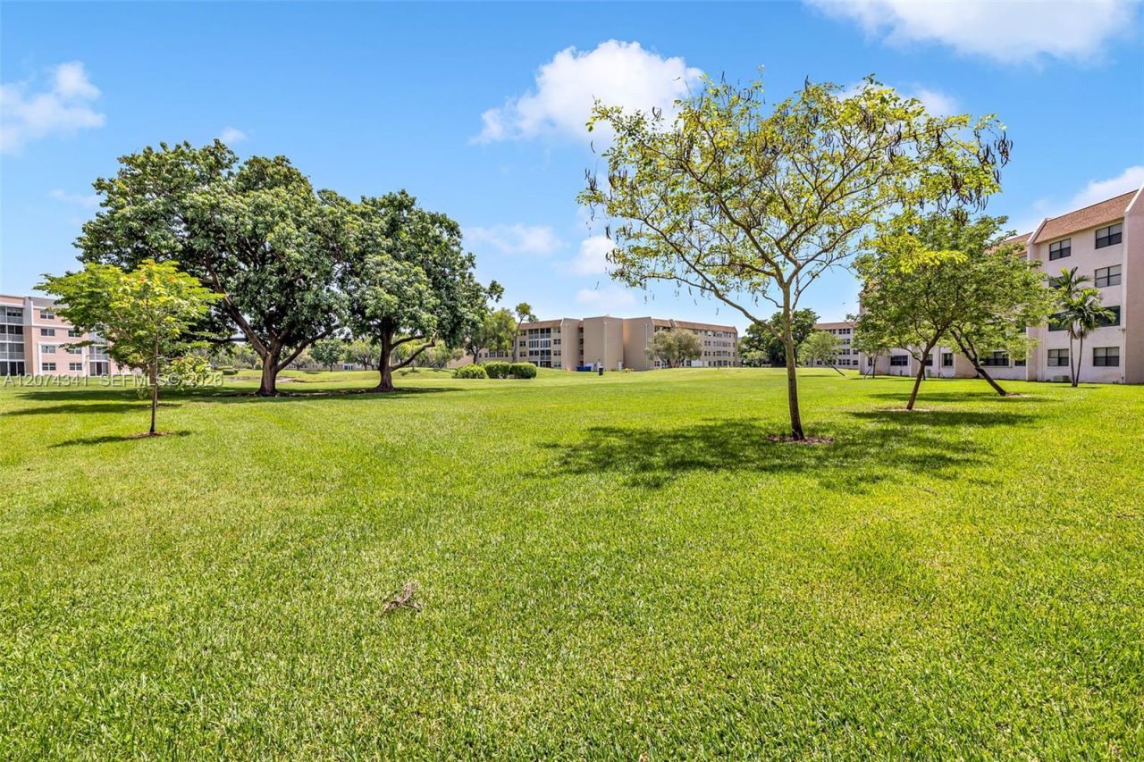 2606 NW 104th Ave , Unit 102, Sunrise, FL 33322 Photo