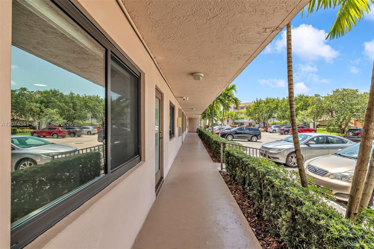 2606 NW 104th Ave , Unit 102, Sunrise, FL 33322 Photo