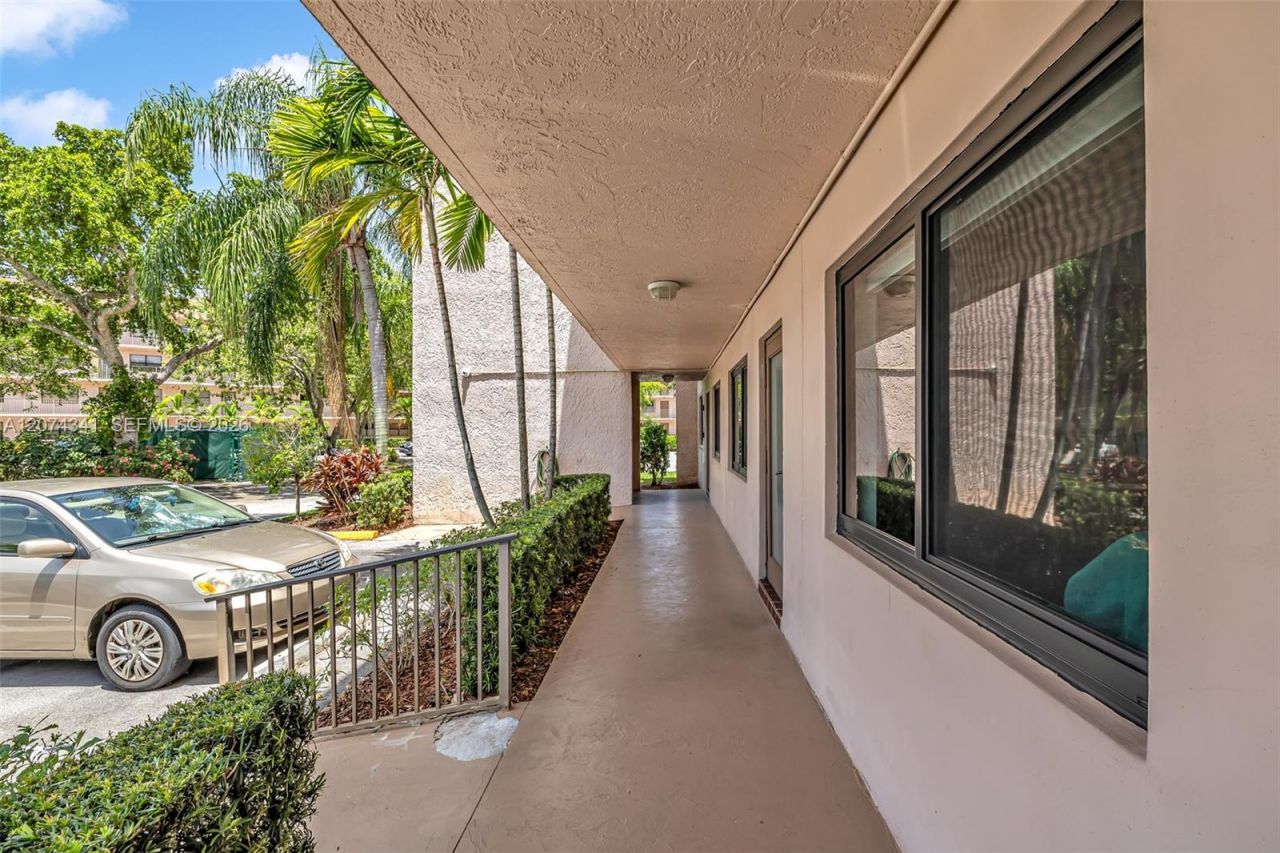 2606 NW 104th Ave , Unit 102, Sunrise, FL 33322 Photo