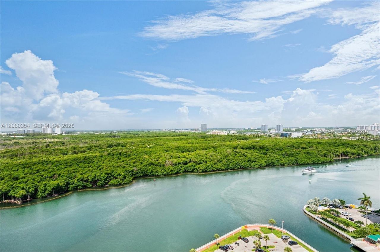 500 Bayview Dr , Unit 2122, Sunny Isles Beach, FL 33160 Photo