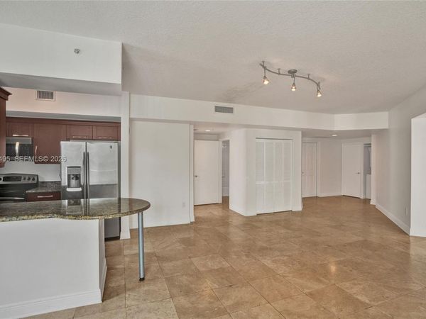 7275 SW 90th St , Unit C410, Miami, FL 33156