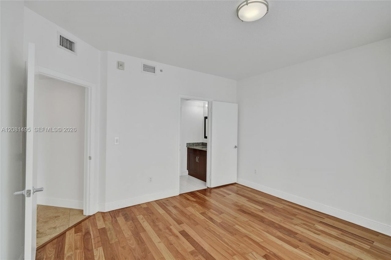 7275 SW 90th St , Unit C410, Miami, FL 33156 Photo