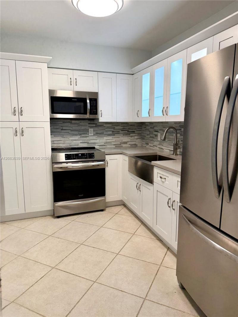 1950 S Ocean Dr, Unit 2C, Hallandale Beach, FL 33009 Photo