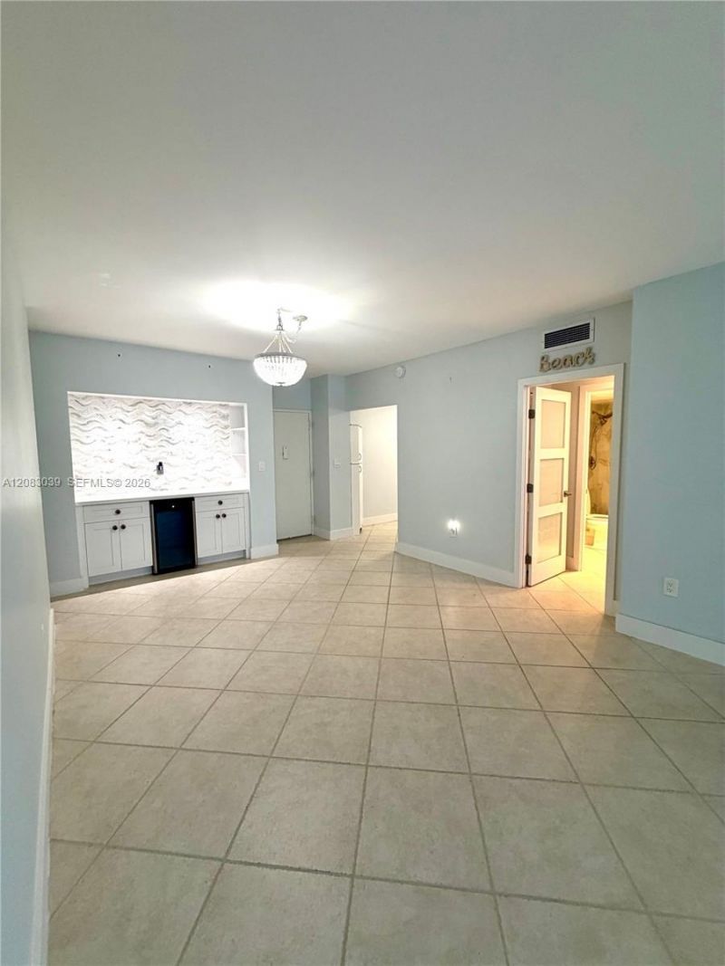 1950 S Ocean Dr, Unit 2C, Hallandale Beach, FL 33009 Photo