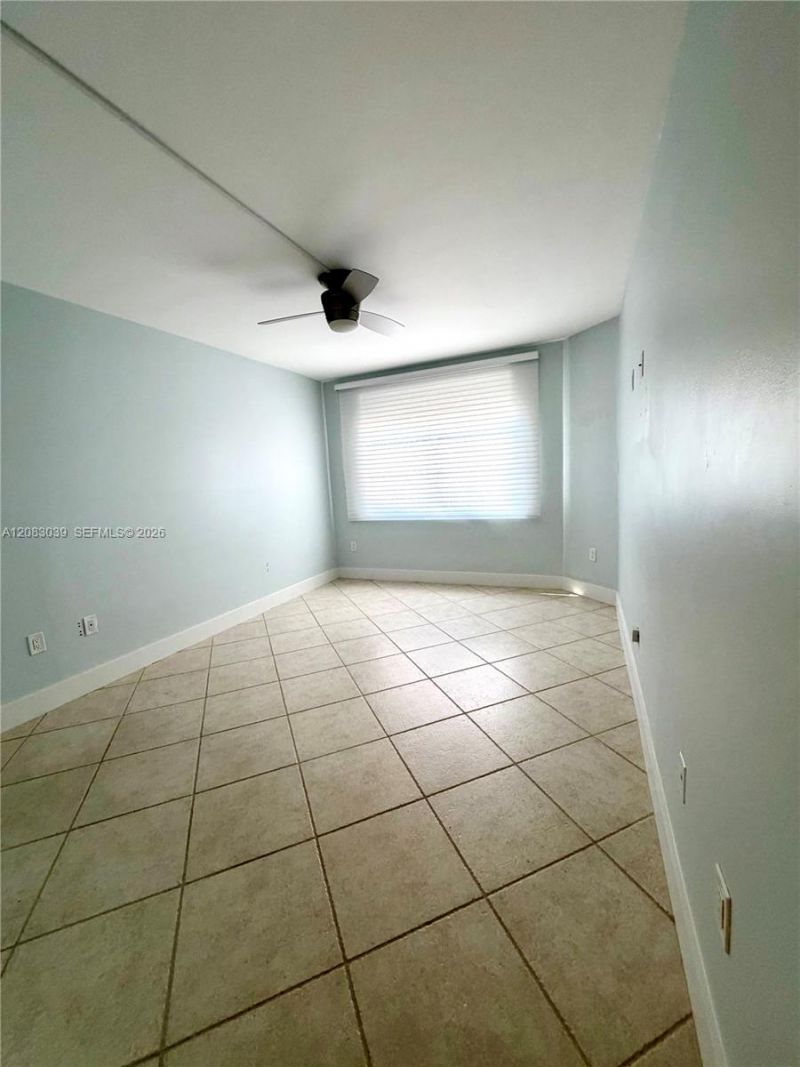 1950 S Ocean Dr, Unit 2C, Hallandale Beach, FL 33009 Photo