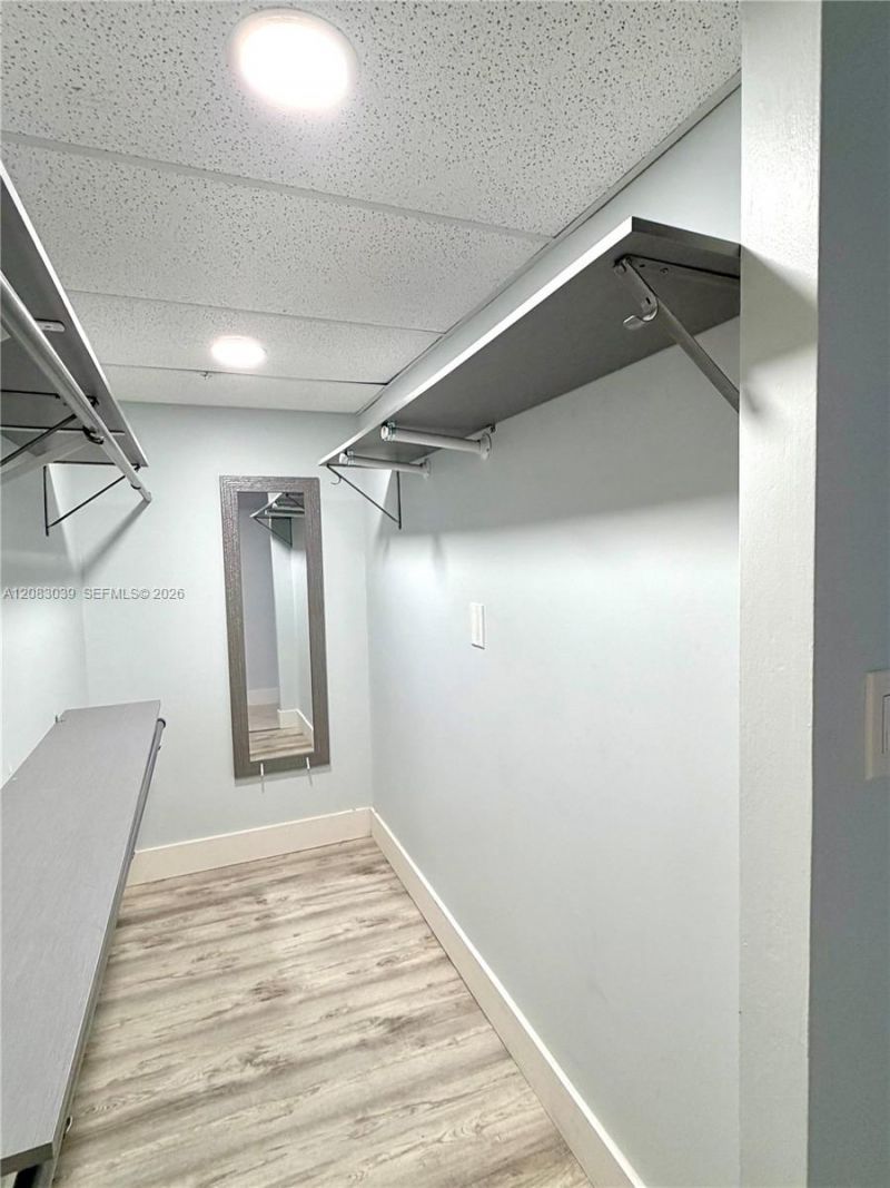 1950 S Ocean Dr, Unit 2C, Hallandale Beach, FL 33009 Photo