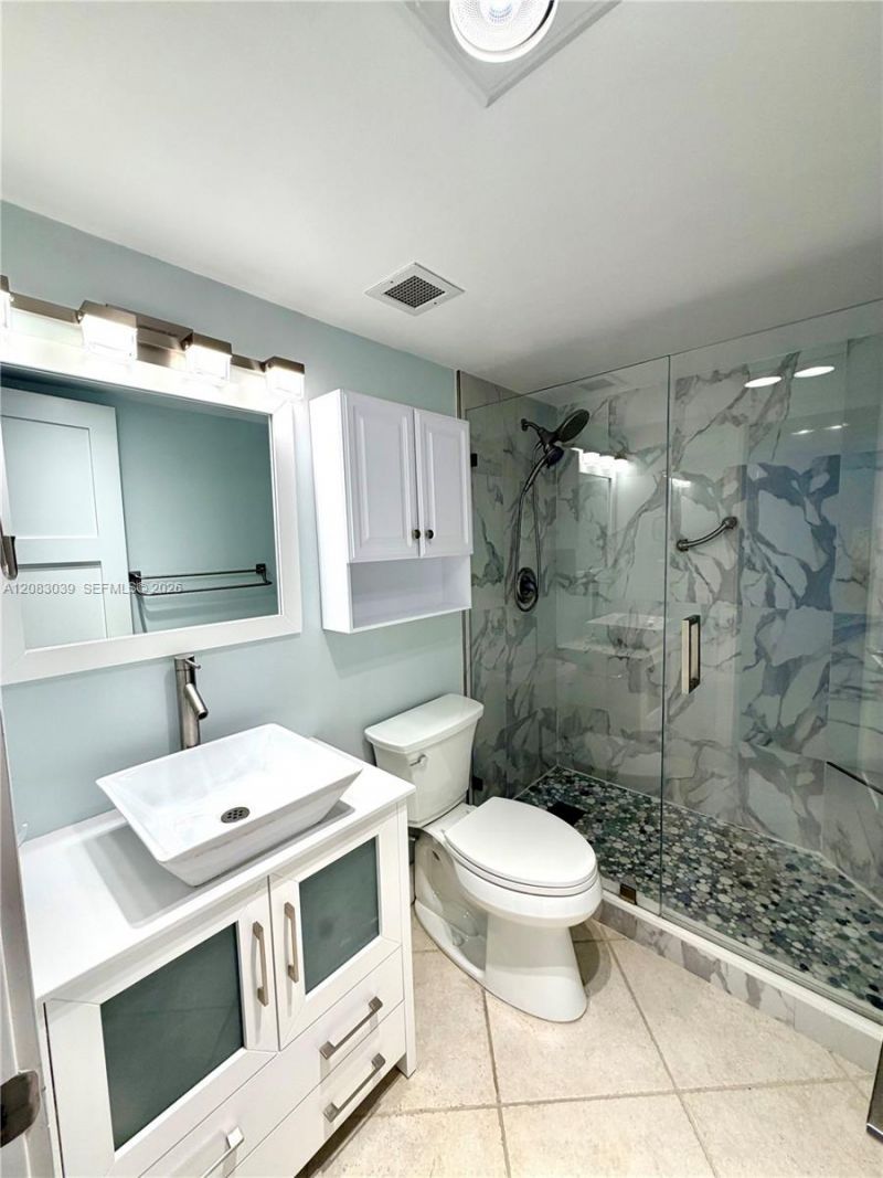 1950 S Ocean Dr, Unit 2C, Hallandale Beach, FL 33009 Photo