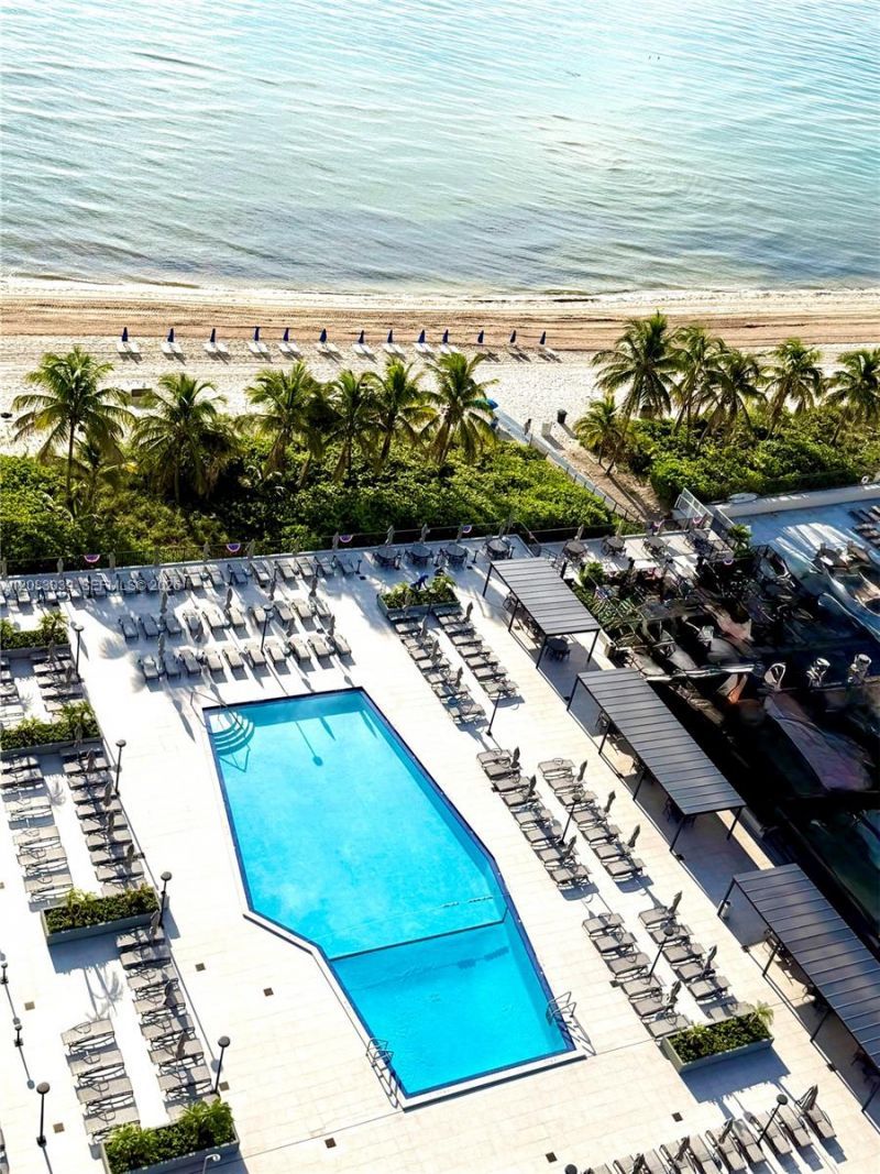 1950 S Ocean Dr, Unit 2C, Hallandale Beach, FL 33009 Photo