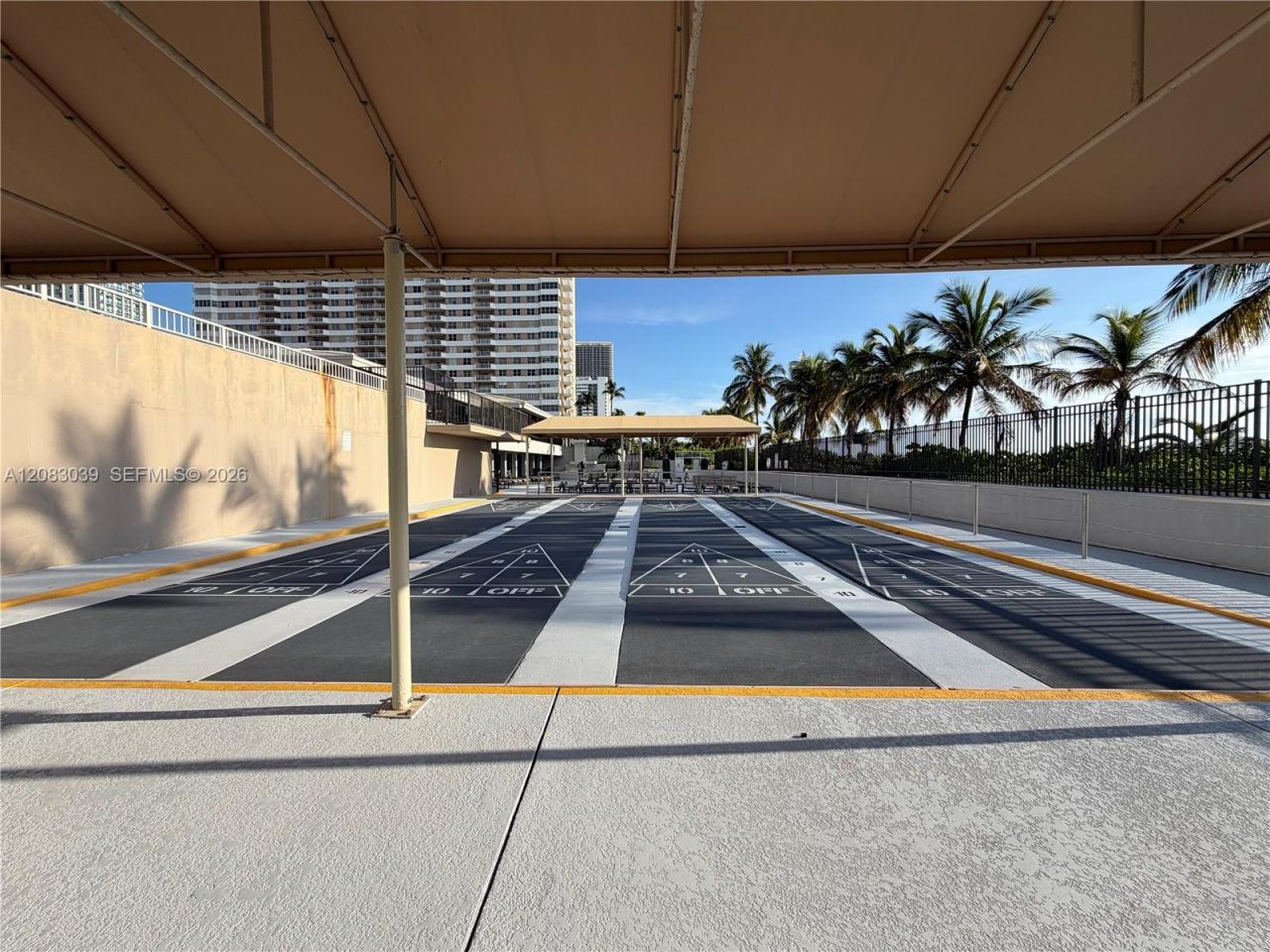 1950 S Ocean Dr, Unit 2C, Hallandale Beach, FL 33009 Photo