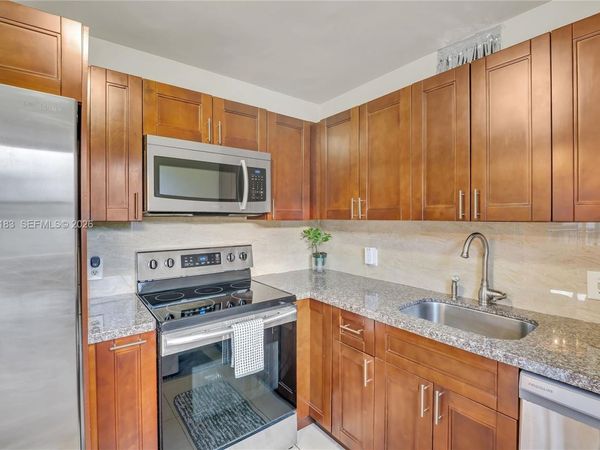150 SW 134th Way , Unit 304R, Pembroke Pines, FL 33027