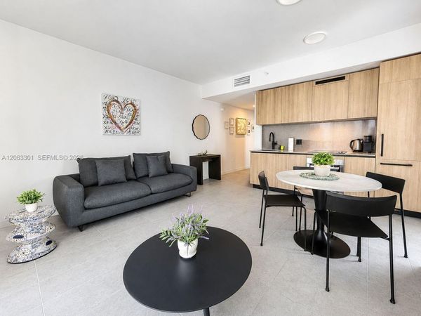 121 NE 5th St , Unit 2408, Miami, FL 33132