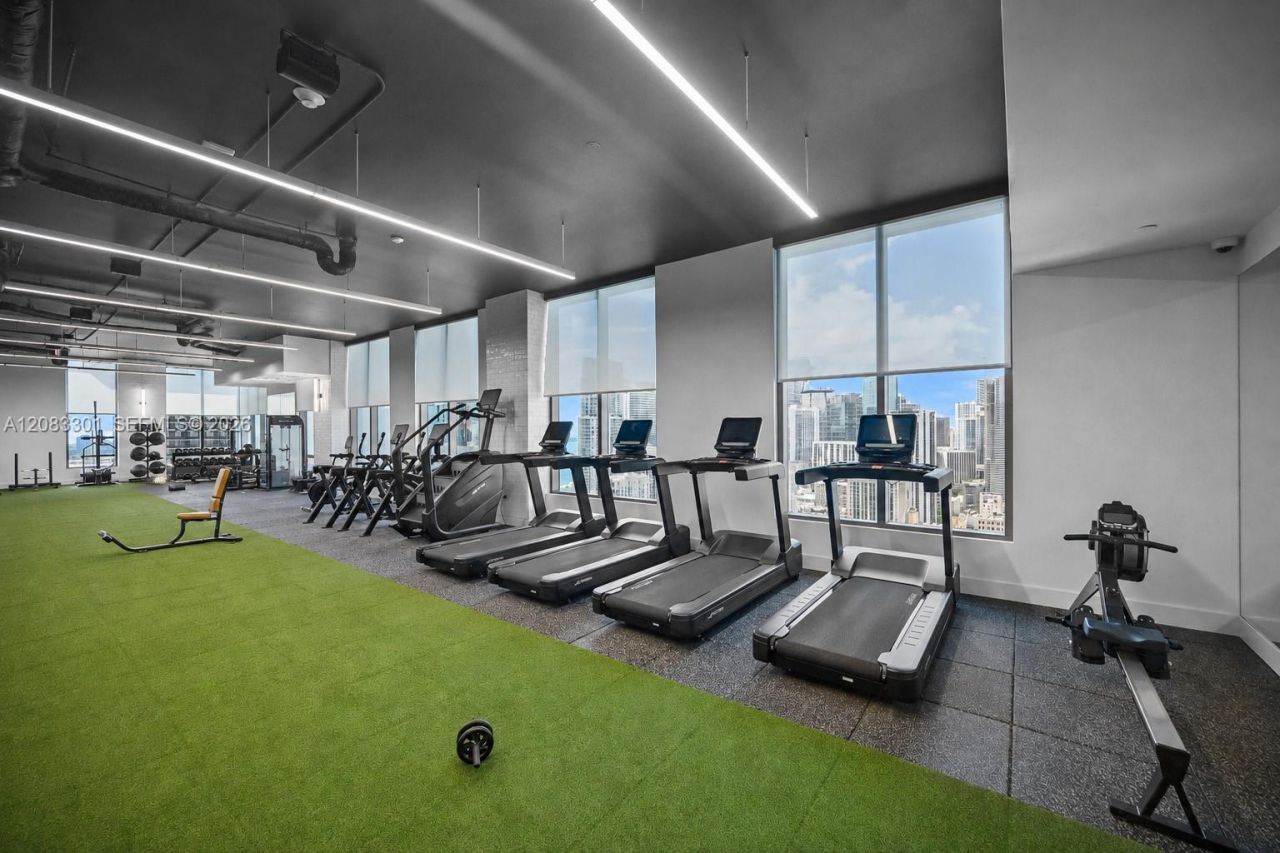 121 NE 5th St, Unit 2408, Miami, FL 33132 Photo