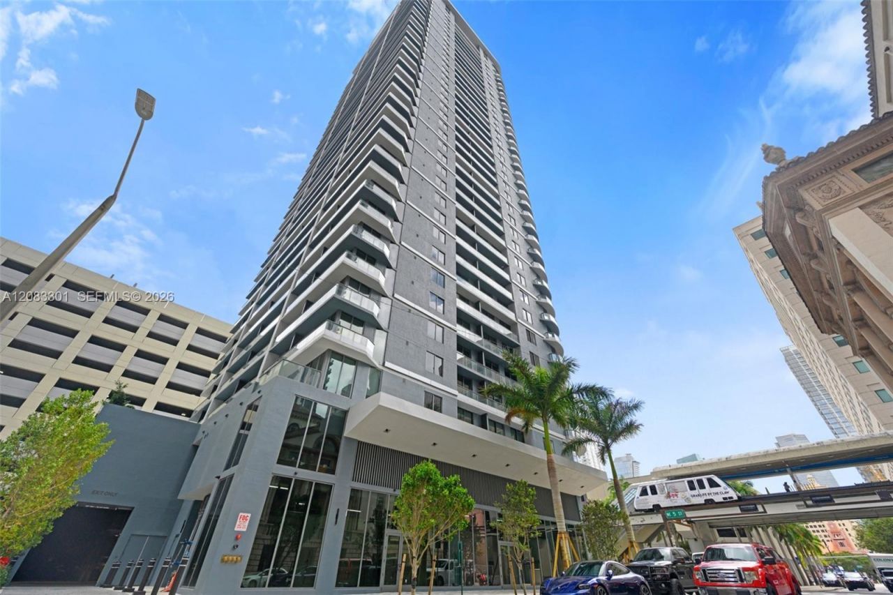 121 NE 5th St, Unit 2408, Miami, FL 33132 Photo