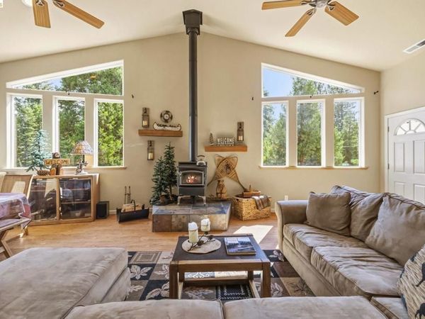 29392 Alpine Dr, Cold Springs, CA 95335